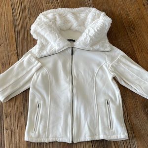 White Yesterday Jacket with Cozy fleece collar